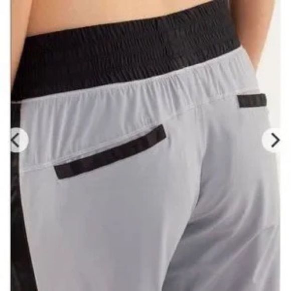 Lululemon Track pants Ladies 6 - Picture 2 of 8